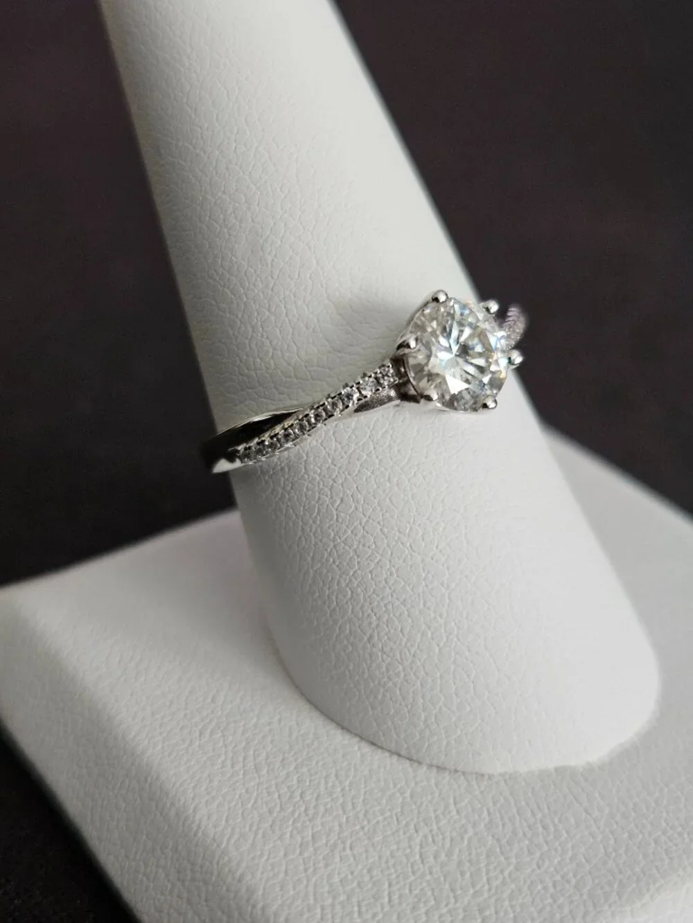 925 Sterling Silver 1ct Moissanite Twist Ring Sz 9